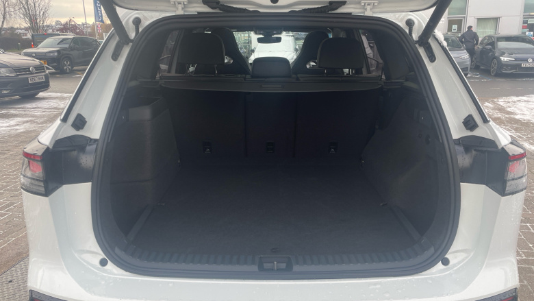 Volkswagen Tayron 1.5 TSI eHybrid R-Line Edition 5dr DSG6 Estate